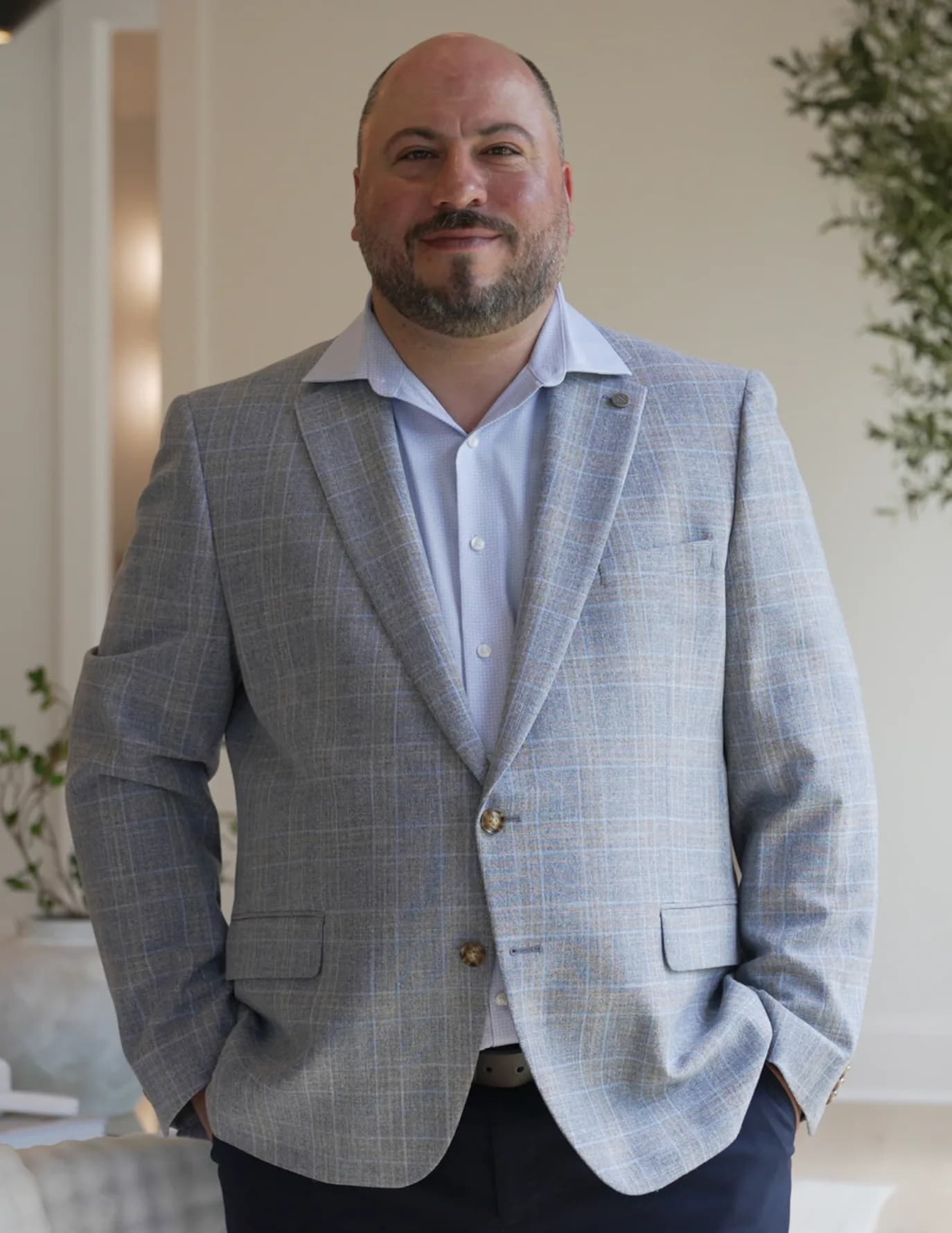 Portrait of Amir Ghaedzadeh, Project Coordinator at Amin Ventures.